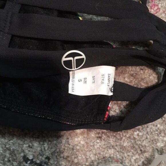 Trina Turk spores bra/bikini top. New - Picture 3 of 3